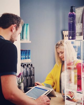 accueil client à la caisse